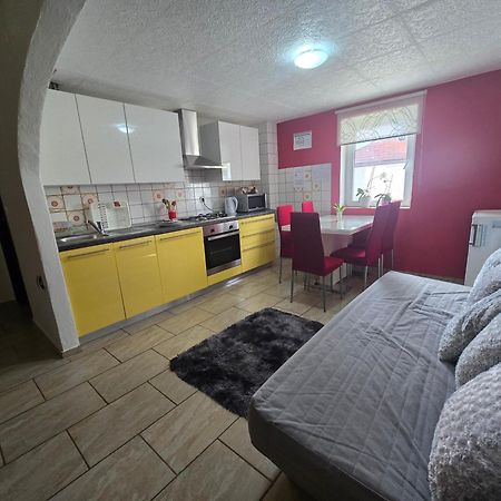 Apartment Sinc Кобарид Екстериор снимка